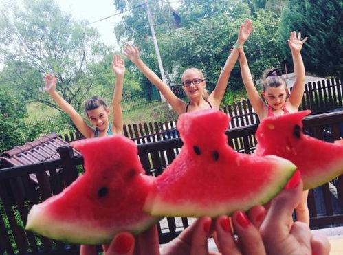 家有宝贝吃瓜群众